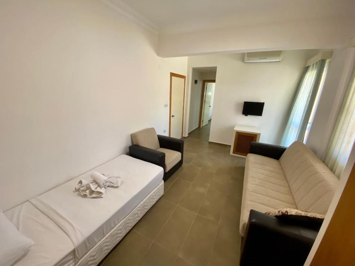 Konfor Suite Otel Cedit Exteriör bild