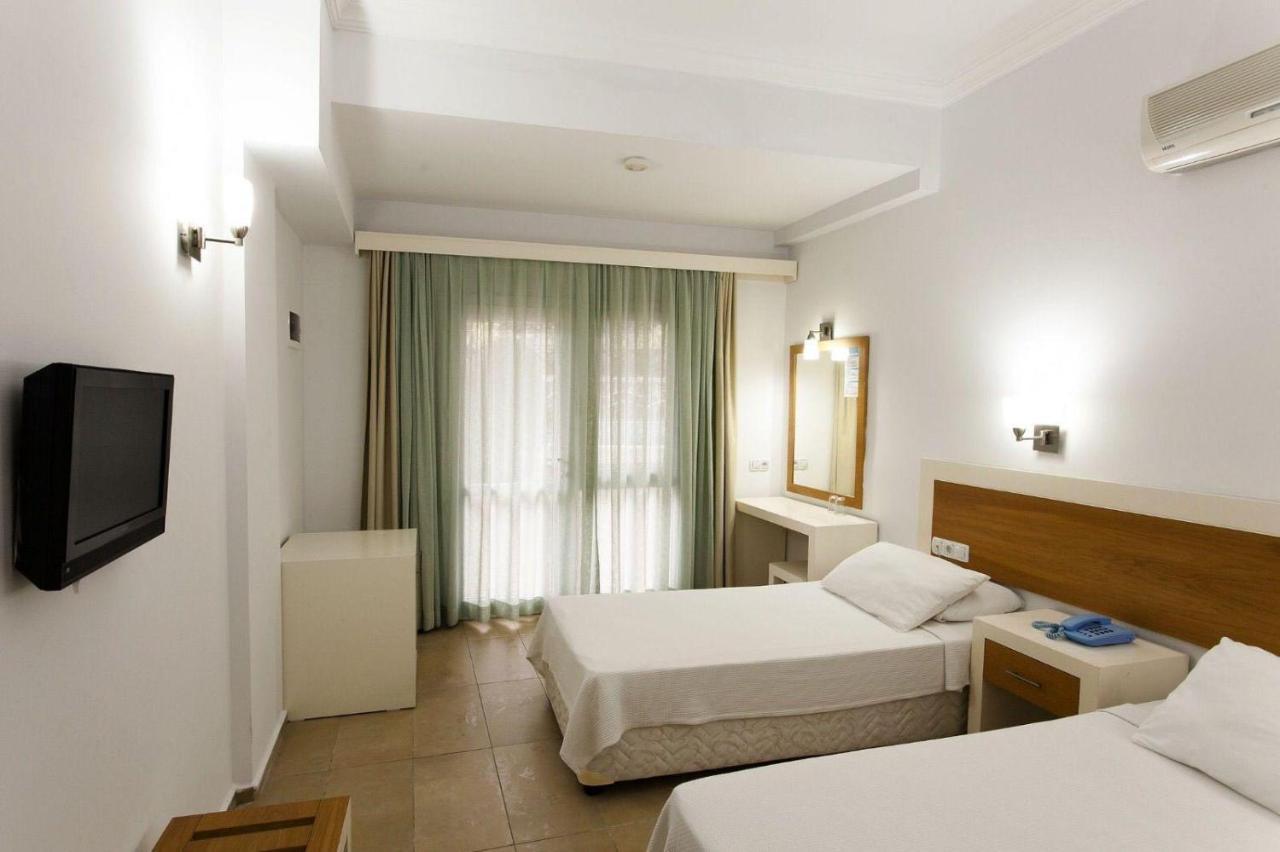 Konfor Suite Otel Cedit Exteriör bild