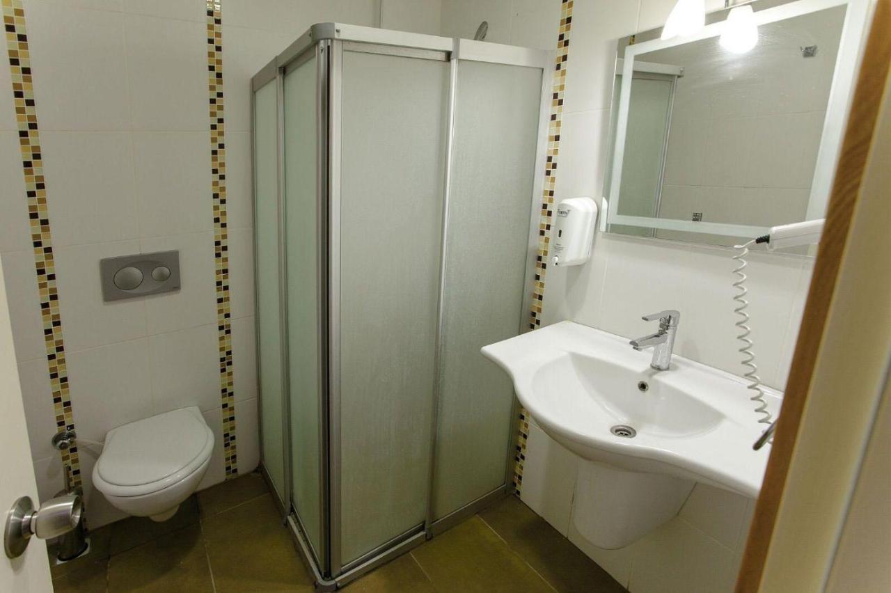Konfor Suite Otel Cedit Exteriör bild