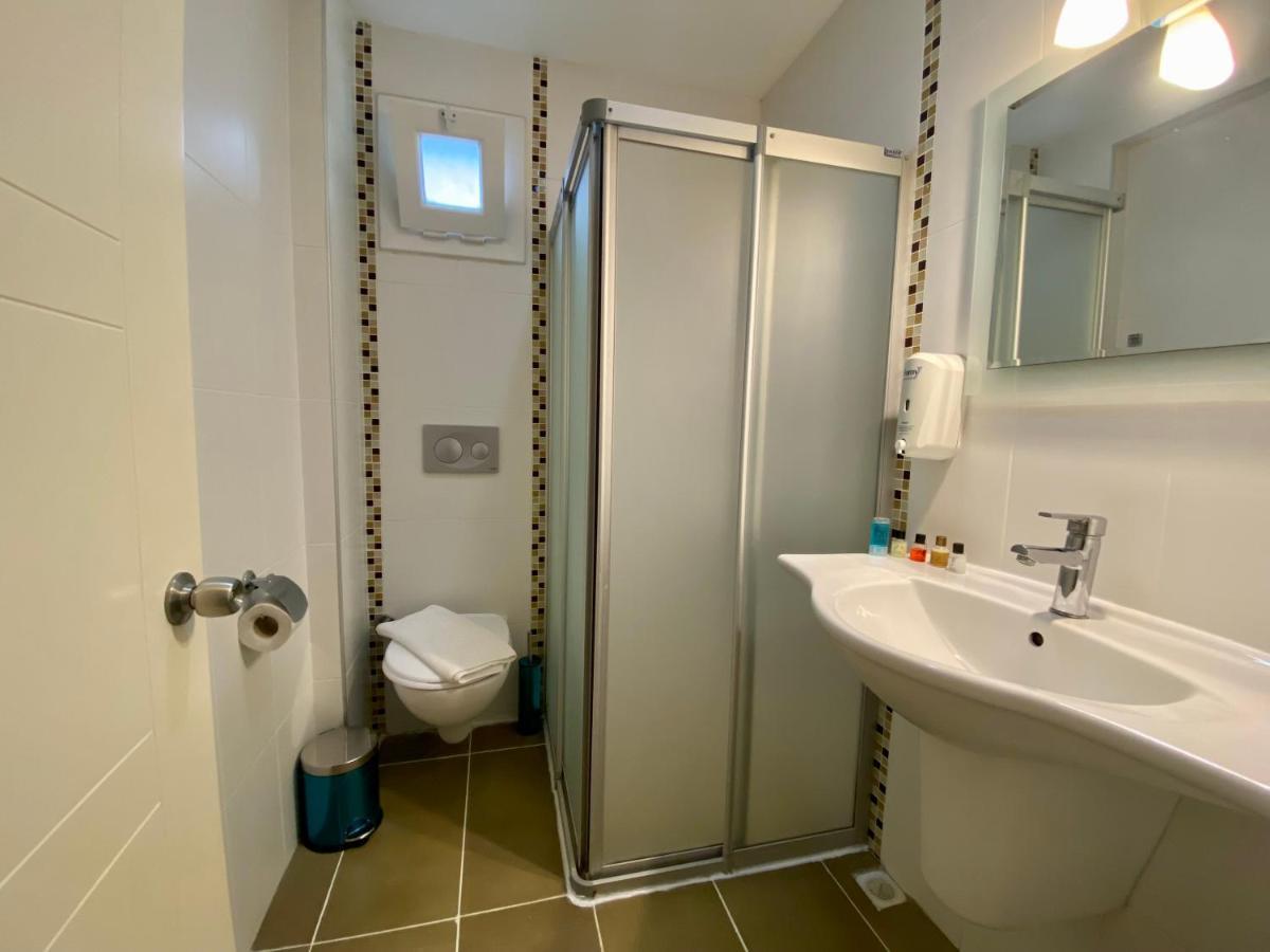 Konfor Suite Otel Cedit Exteriör bild