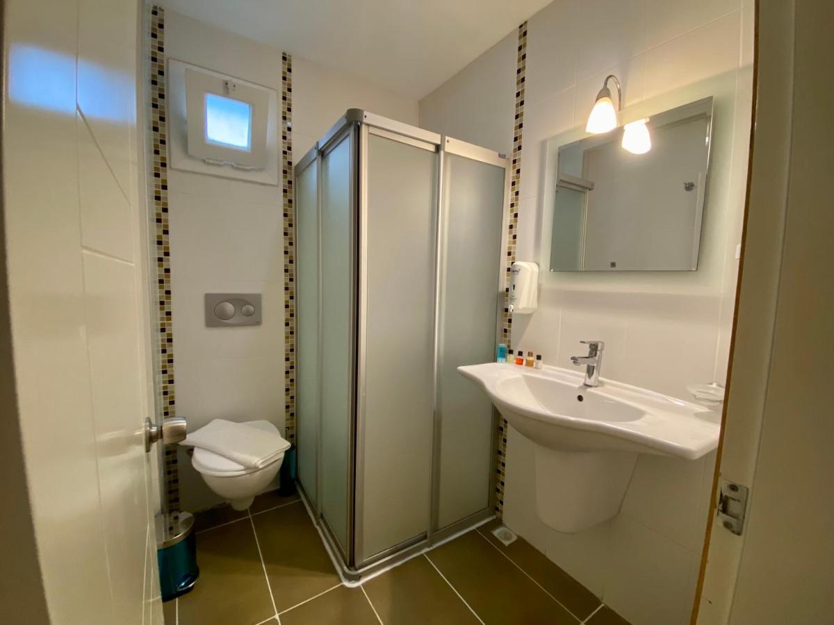 Konfor Suite Otel Cedit Exteriör bild