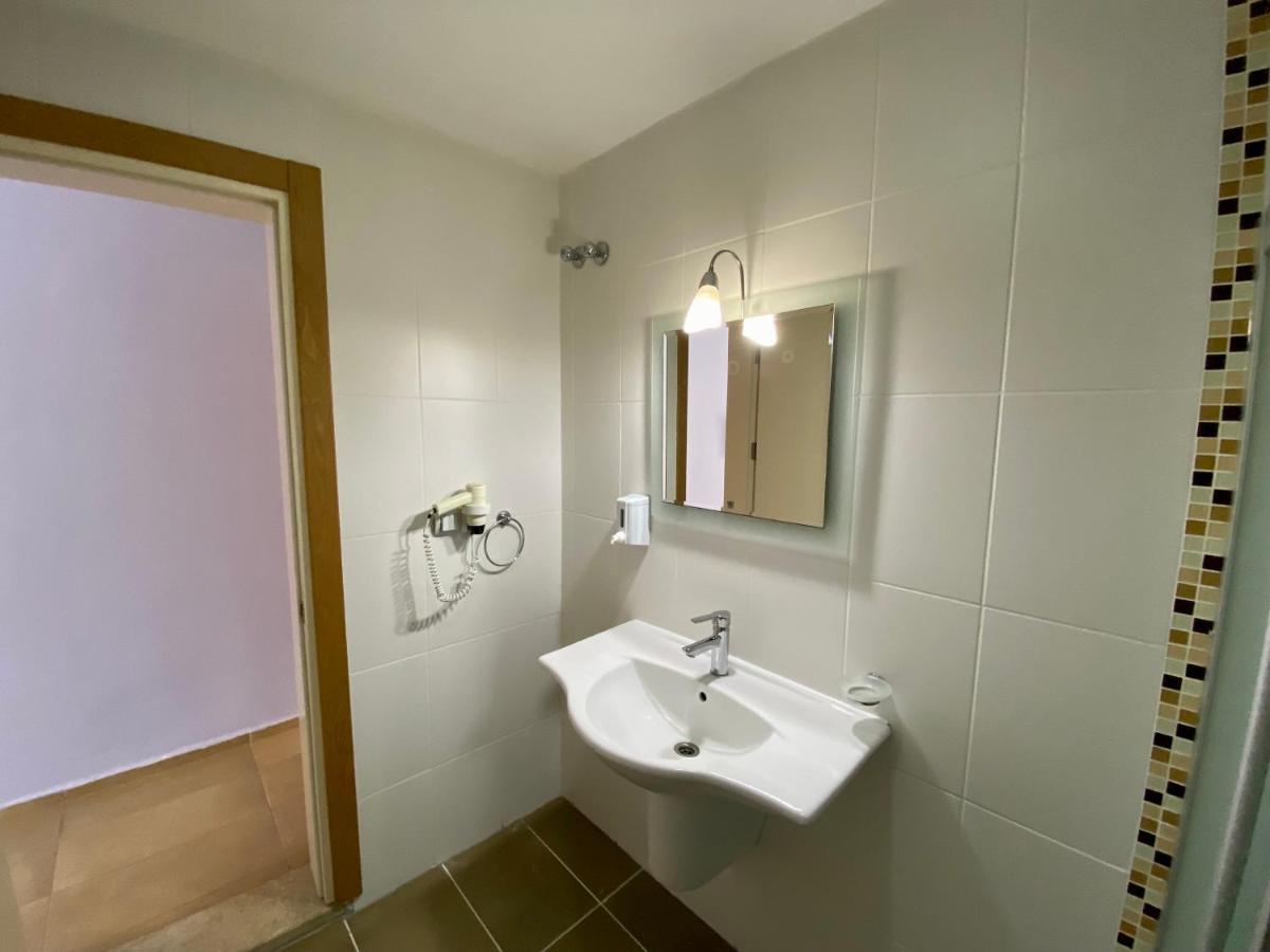 Konfor Suite Otel Cedit Exteriör bild