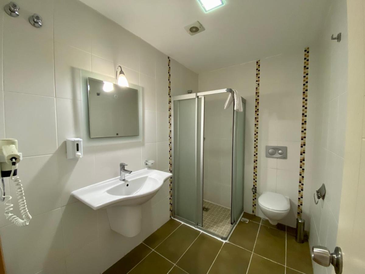 Konfor Suite Otel Cedit Exteriör bild