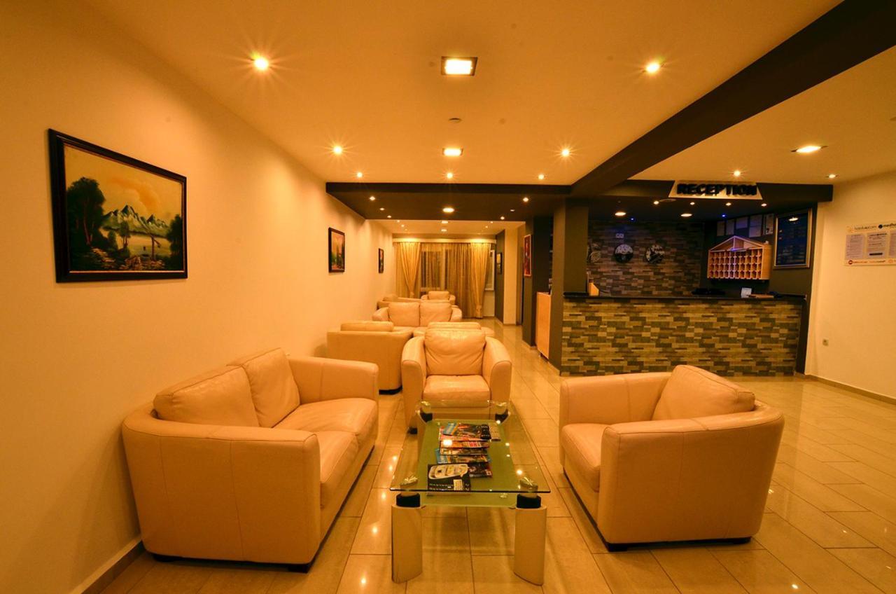 Konfor Suite Otel Cedit Exteriör bild