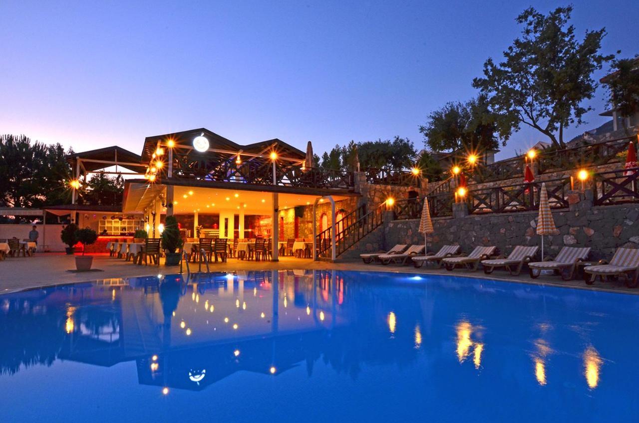 Konfor Suite Otel Cedit Exteriör bild