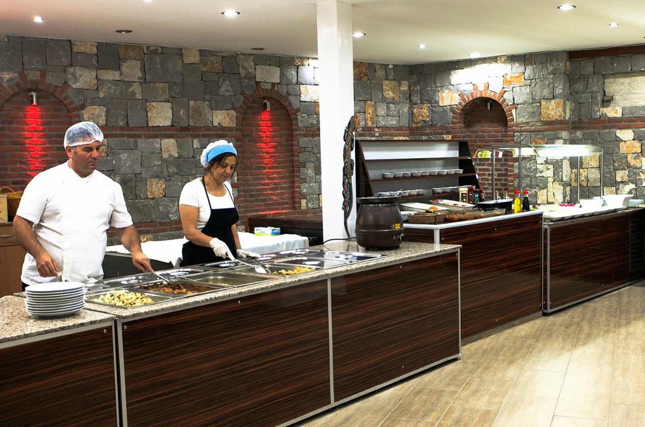 Konfor Suite Otel Cedit Exteriör bild