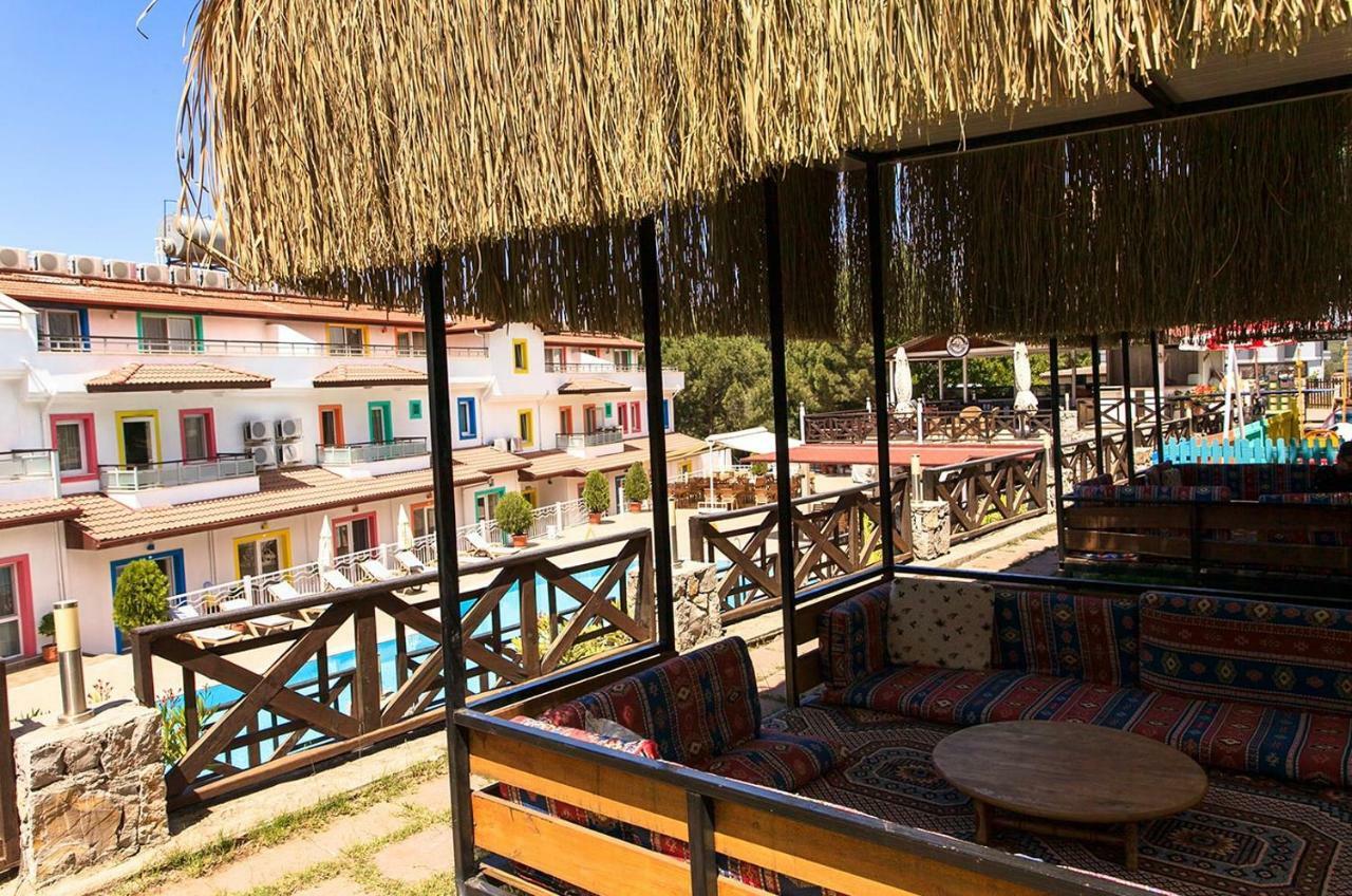 Konfor Suite Otel Cedit Exteriör bild